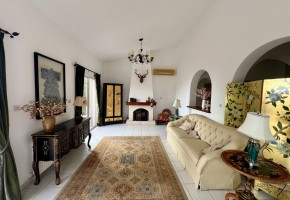 Detached Villa For Rent in Kamares - Tala
