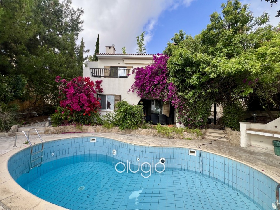Detached Villa For Rent in Kamares - Tala