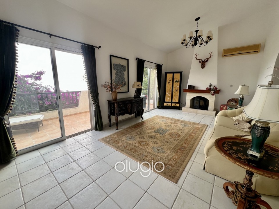 Detached Villa For Rent in Kamares - Tala