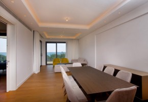 Apartment For Rent in Molos