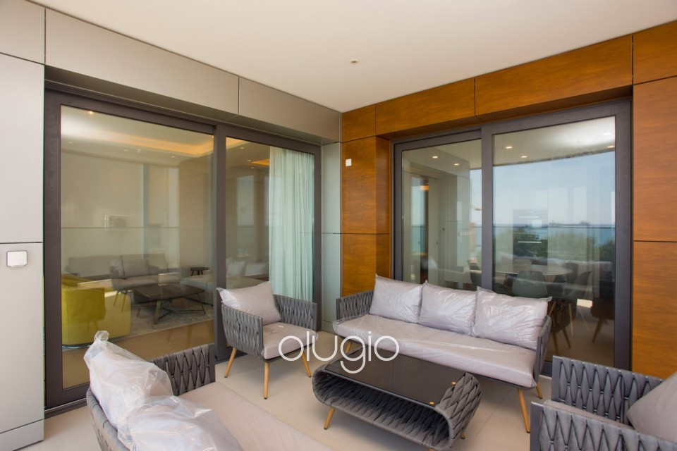 Apartment For Rent in Molos