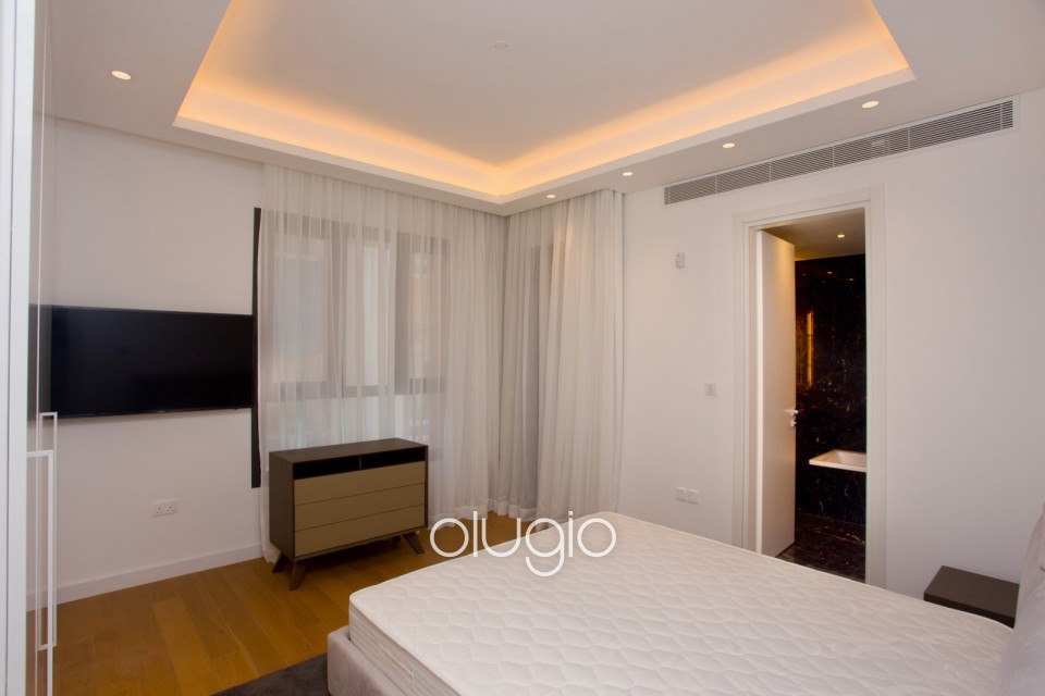 Apartment For Rent in Molos