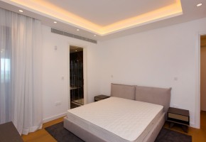 Apartment For Rent in Molos