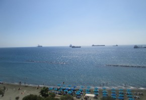 Apartment For Rent in Molos