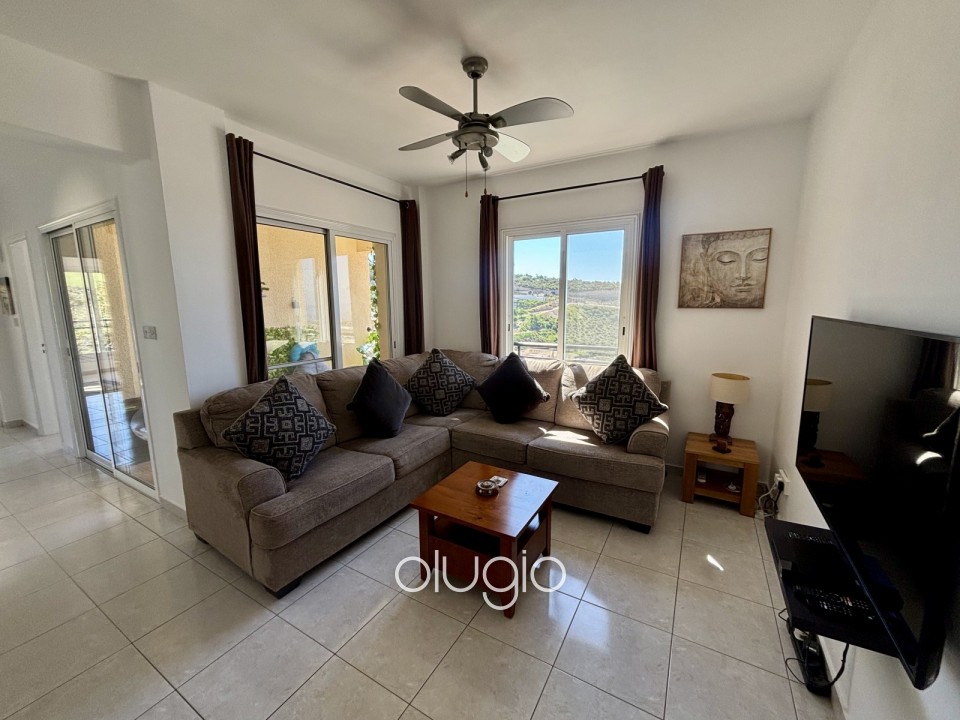 Apartment For Sale in Peyia