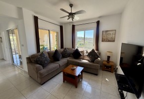 Apartment For Sale in Peyia