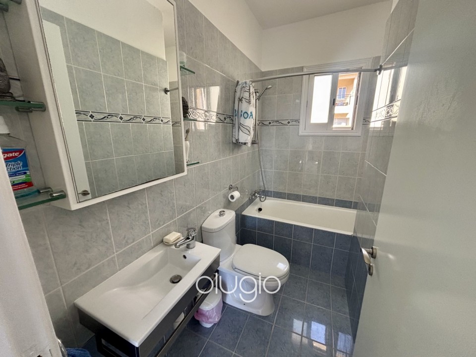 Apartment For Sale in Peyia