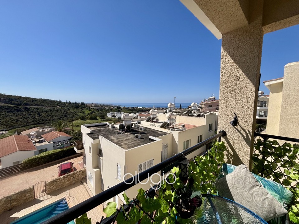 Apartment For Sale in Peyia