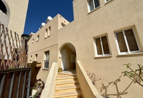 Apartment For Sale in Peyia