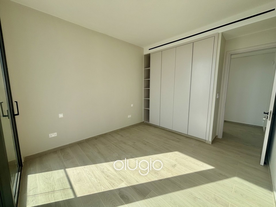 Detached Villa For Sale in Peyia