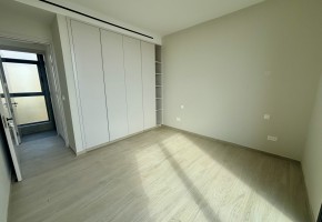 Detached Villa For Sale in Peyia