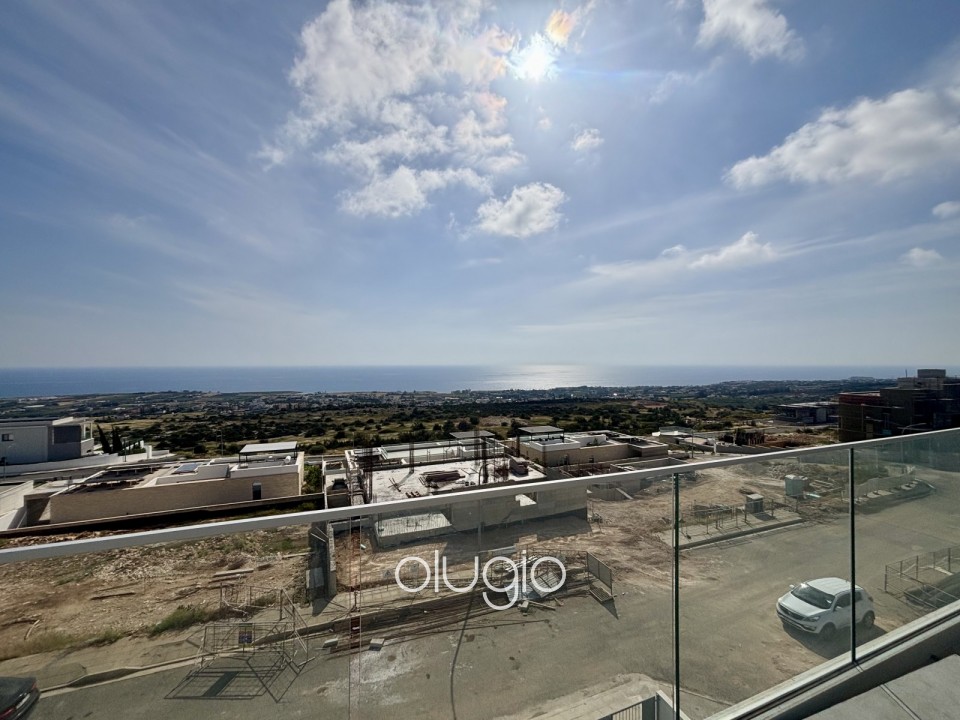 Detached Villa For Sale in Peyia