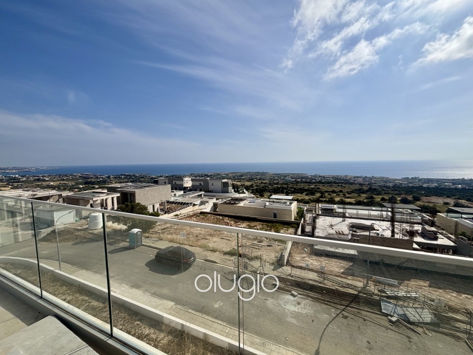 Detached Villa For Sale in Peyia