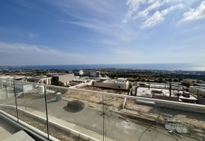 Detached Villa For Sale in Peyia