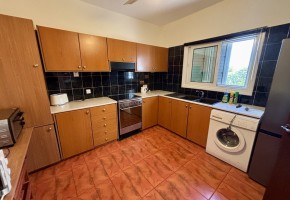 Detached Villa For Sale in Peyia