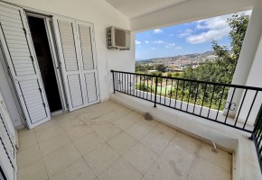 Detached Villa For Sale in Peyia