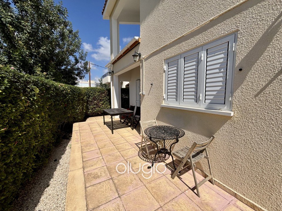 Detached Villa For Sale in Peyia