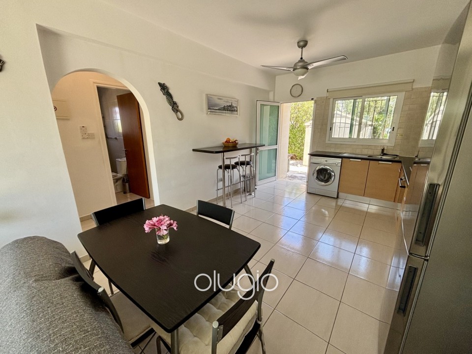 Apartment For Sale in Peyia