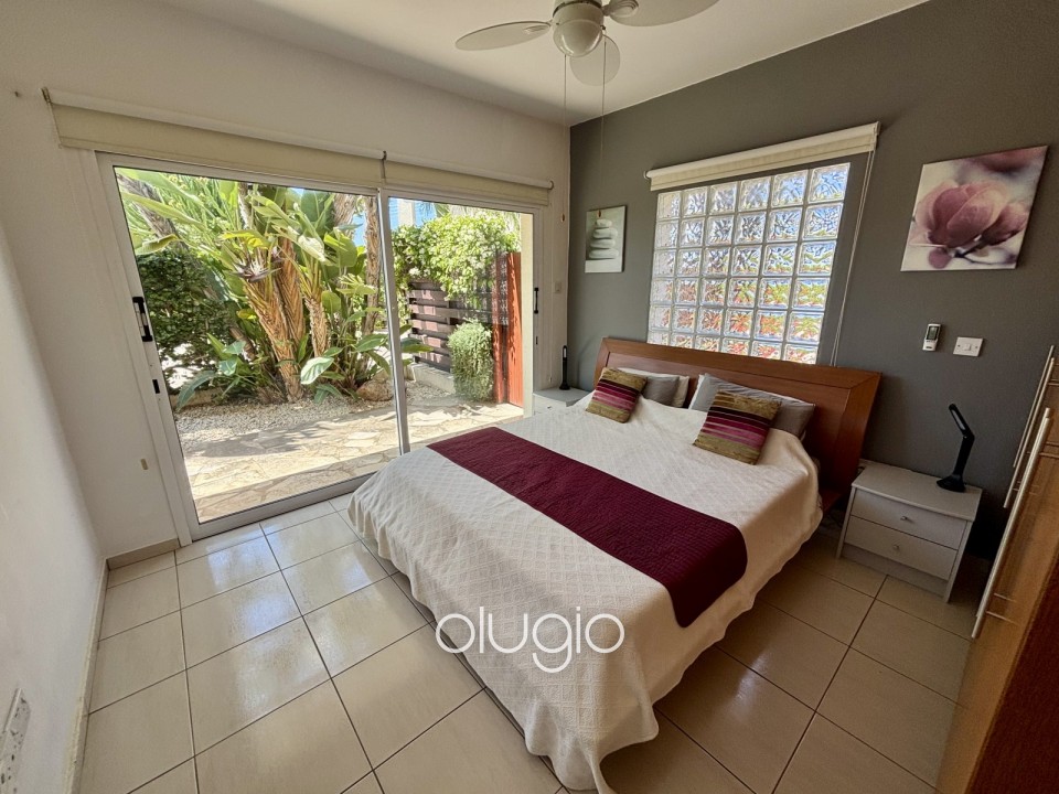 Apartment For Sale in Peyia