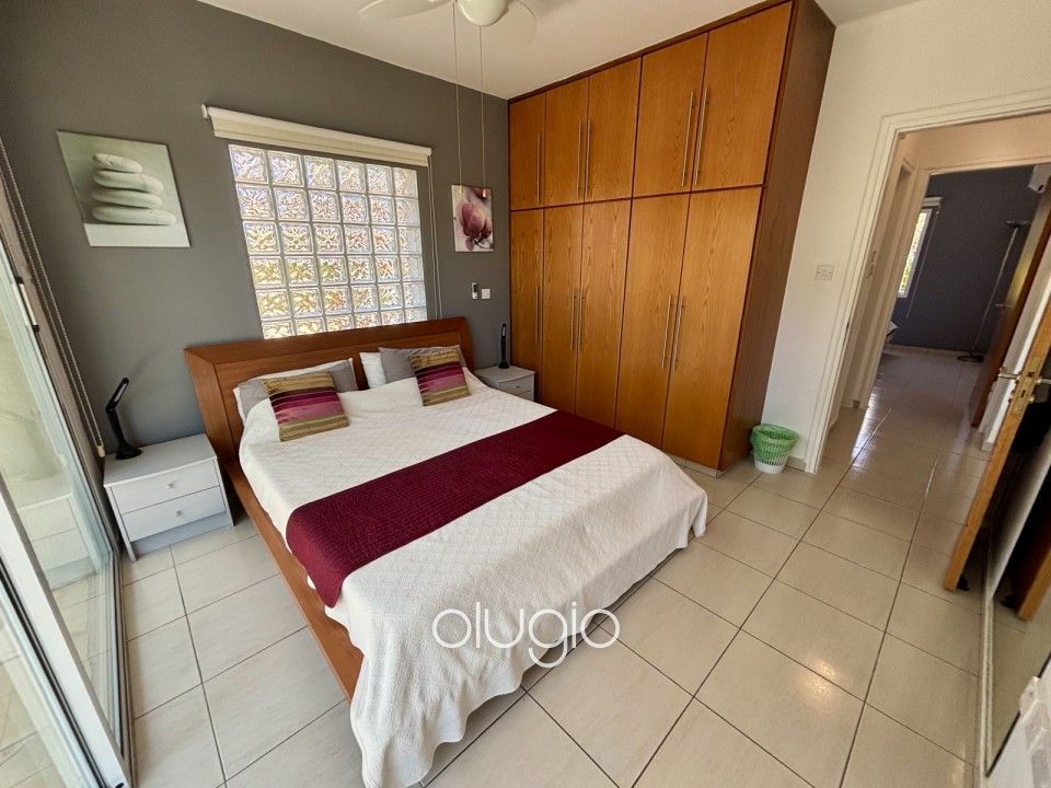 Apartment For Sale in Peyia