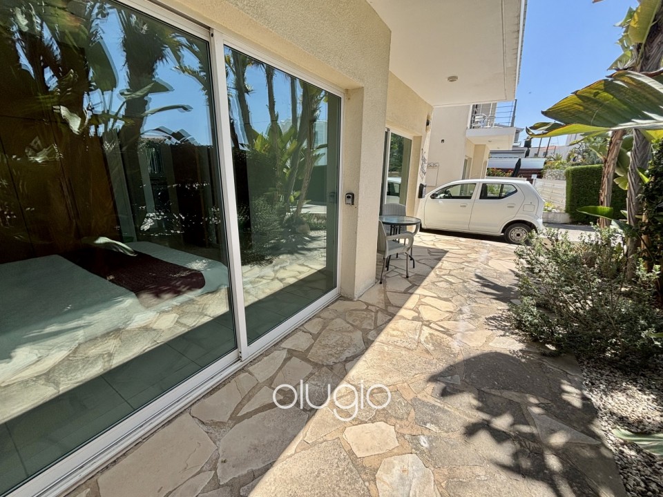 Apartment For Sale in Peyia