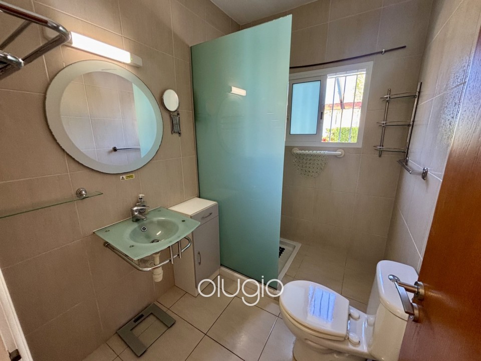Apartment For Sale in Peyia