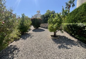 Apartment For Sale in Peyia