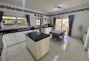 Detached Villa For Sale in Tala