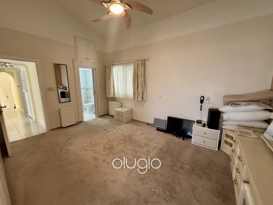 Detached Villa For Sale in Tala