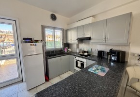 Apartment For Sale in Tombs of the Kings
