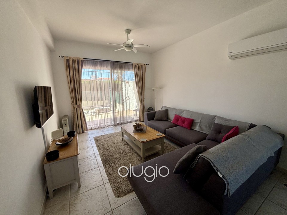 Apartment For Sale in Tombs of the Kings