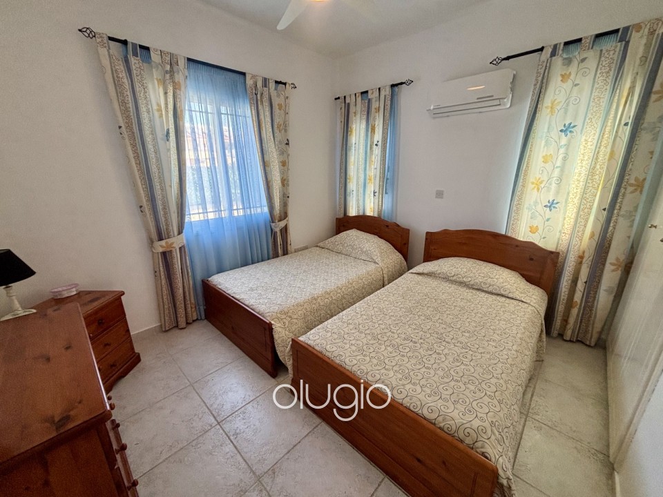 Apartment For Sale in Tombs of the Kings