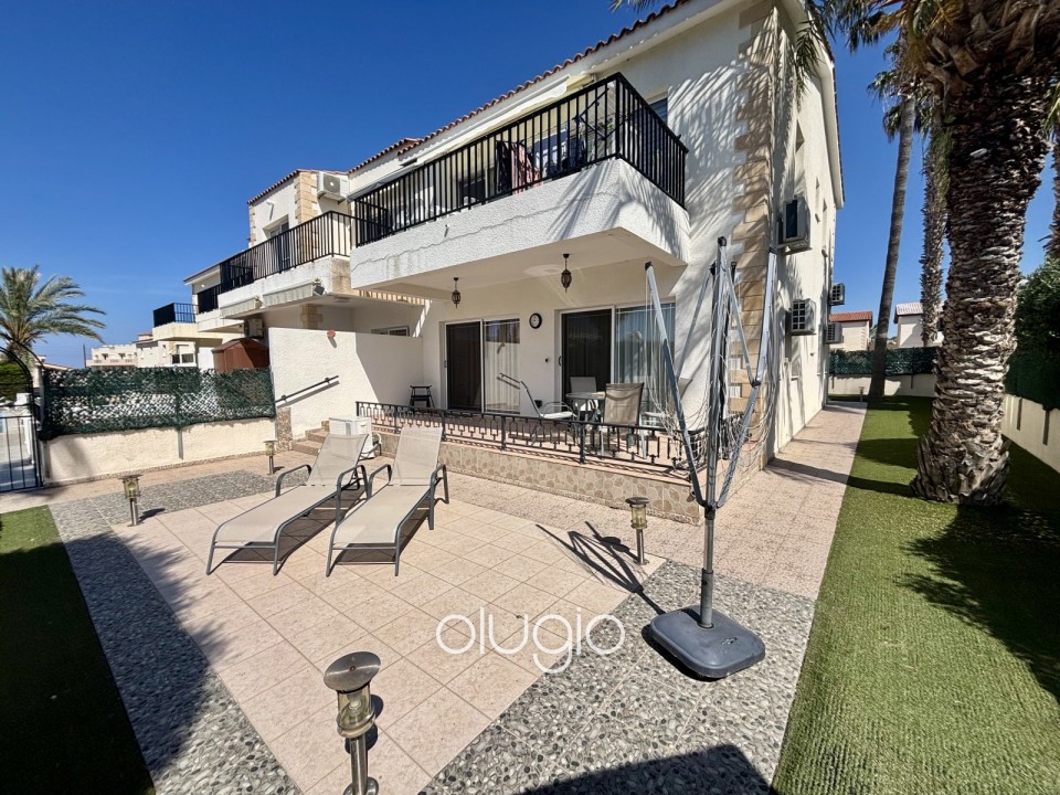 Apartment For Sale in Tombs of the Kings