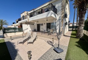 Apartment For Sale in Tombs of the Kings