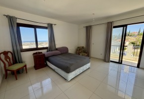 Detached Villa For Sale in Konia