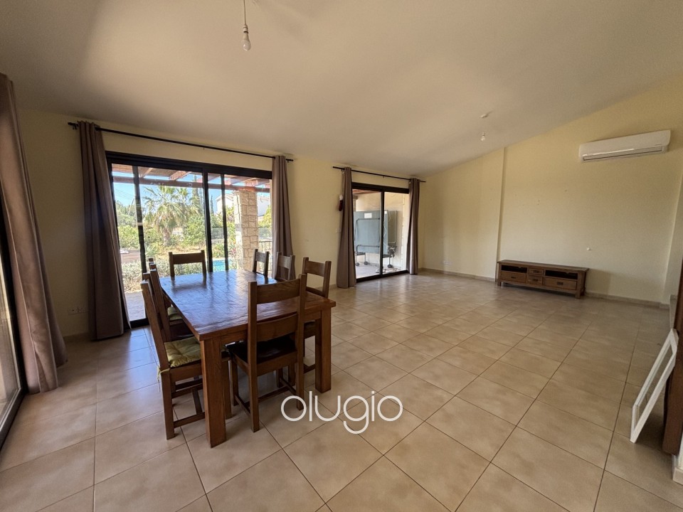 Bungalow For Sale in Secret Valley