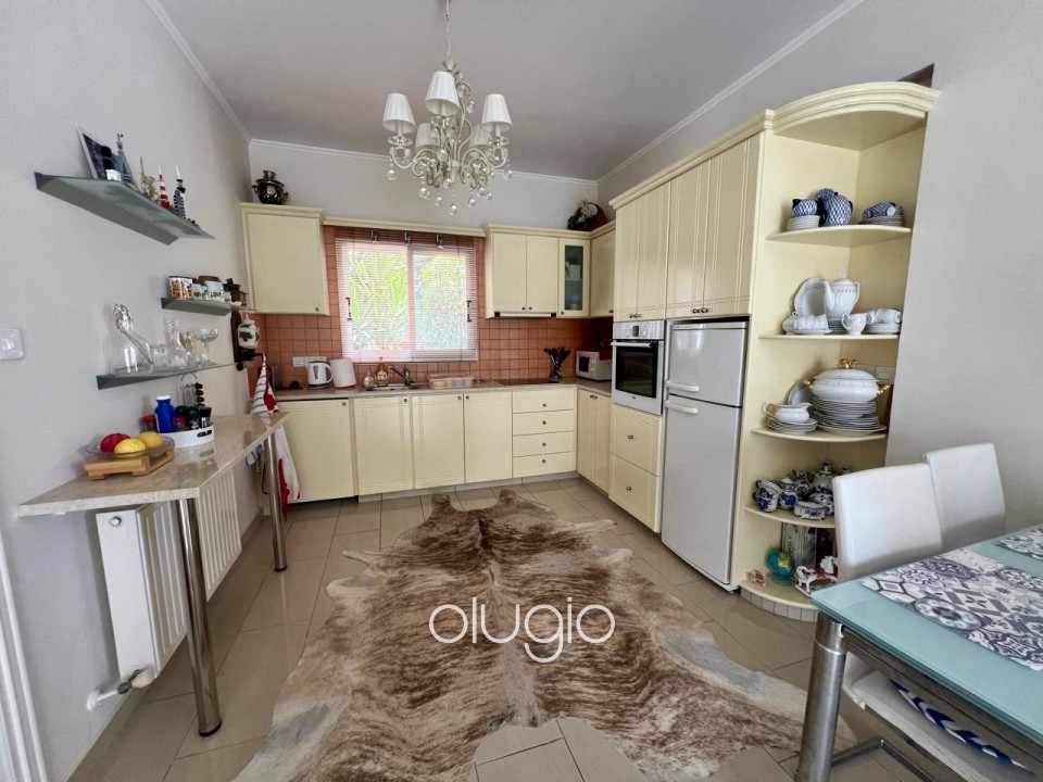 Detached Villa For Sale in Peyia