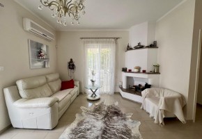 Detached Villa For Sale in Peyia