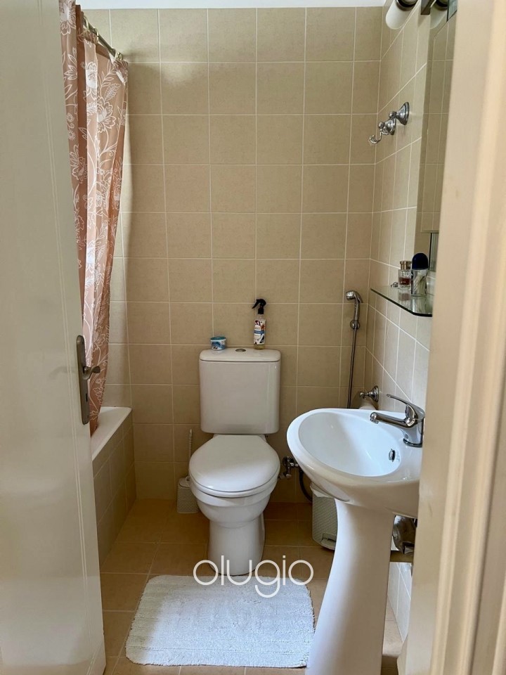 Detached Villa For Sale in Peyia
