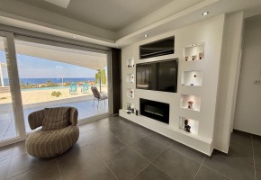 Detached Villa For Sale in Sea Caves - St.George