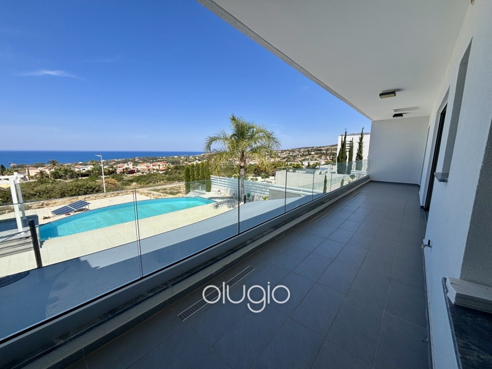 Detached Villa For Sale in Sea Caves - St.George