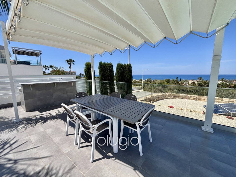 Detached Villa For Sale in Sea Caves - St.George