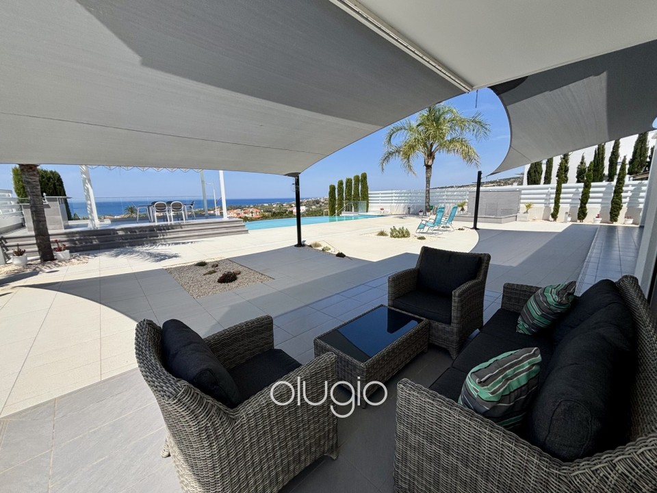 Detached Villa For Sale in Sea Caves - St.George