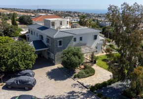 Detached Villa For Sale in Konia