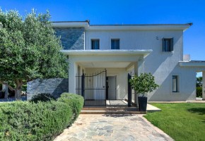 Detached Villa For Sale in Konia