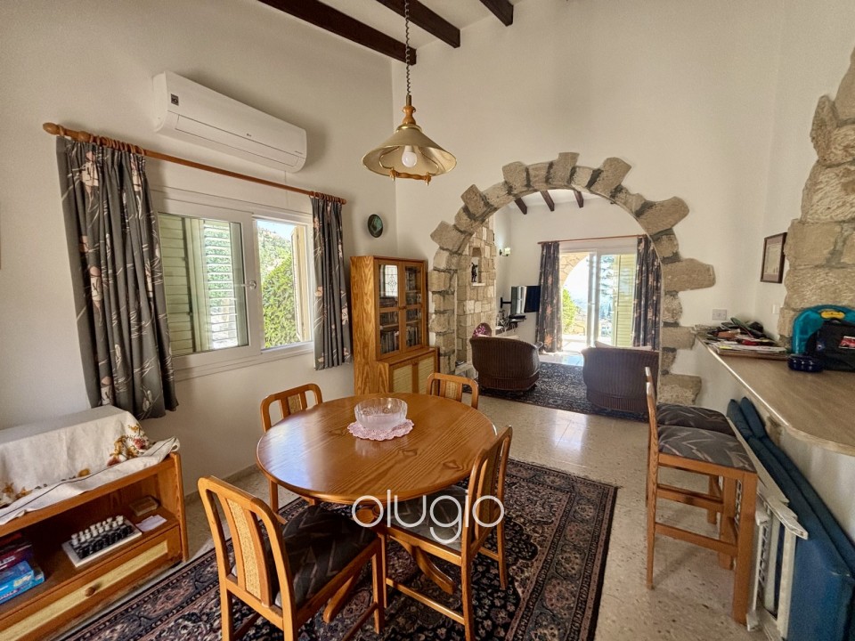 Bungalow For Sale in Kamares - Tala