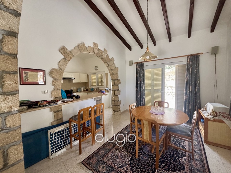 Bungalow For Sale in Kamares - Tala