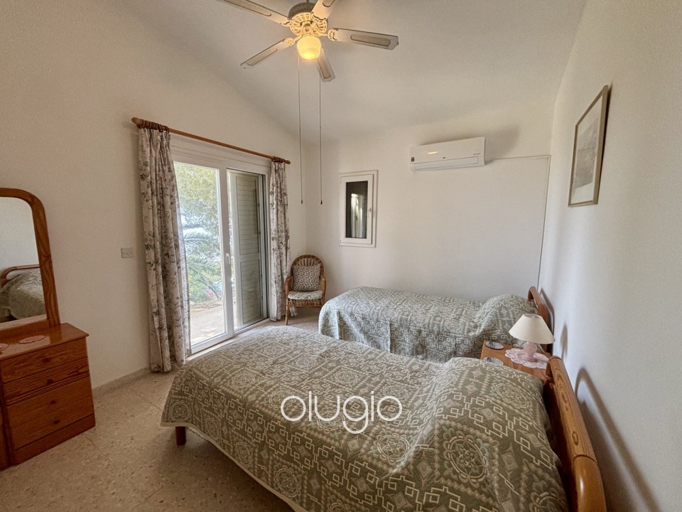 Bungalow For Sale in Kamares - Tala