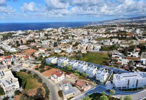 Semi Detached Villa For Sale in Chloraka