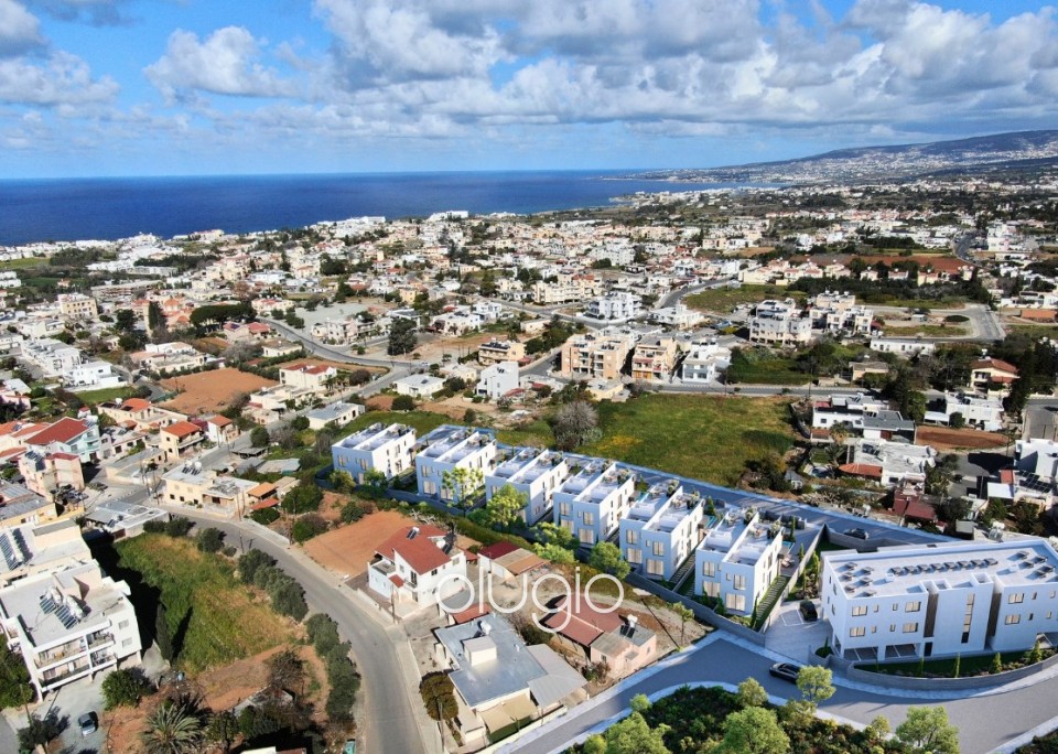 Semi Detached Villa For Sale in Chloraka